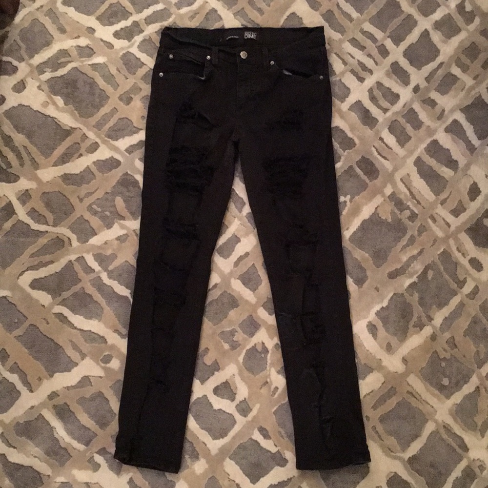 Rustic Dime Trend Shredded Denim